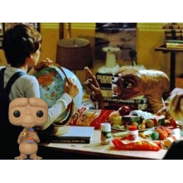 Funko Funko Pop N°1266 E.T. l'extraterrestre E.T. with Candy Exclusive Vinyl Figure