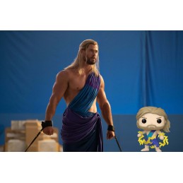 Funko Funko Pop N°1261 SDCC 2023 Thor Love & Thunder Thor (in Toga) Edition Limitée Boîte abimée