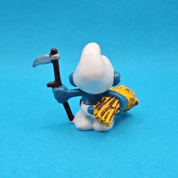 Schleich The Smurfs Farmer Smurf with Wheat and scythe 1981 second hand Figure (Loose)