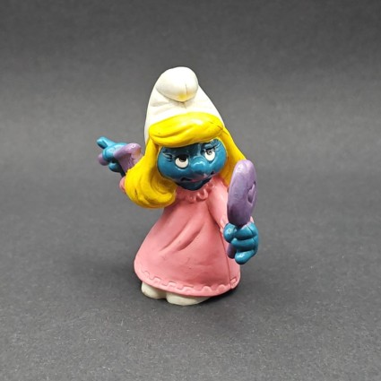 Schleich The Smurfs - Smurfette nightdress second hand Figure (Loose)